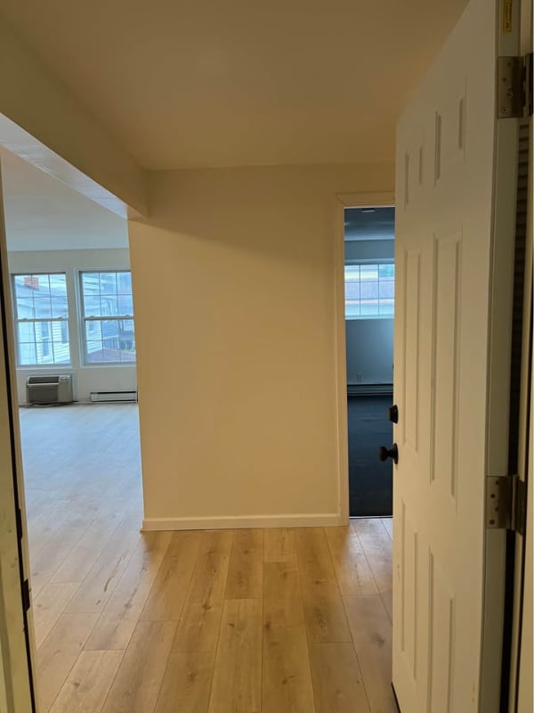 Building Photo - 1109 1st N St