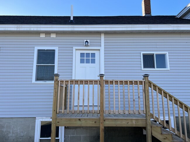 Deck - 37 High St