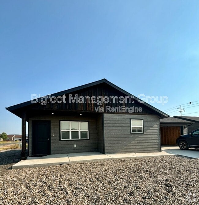 Building Photo - 7995 Avocet Dr