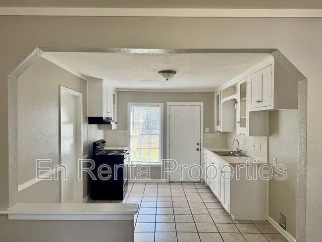 Building Photo - 3617 Bonnie Dr