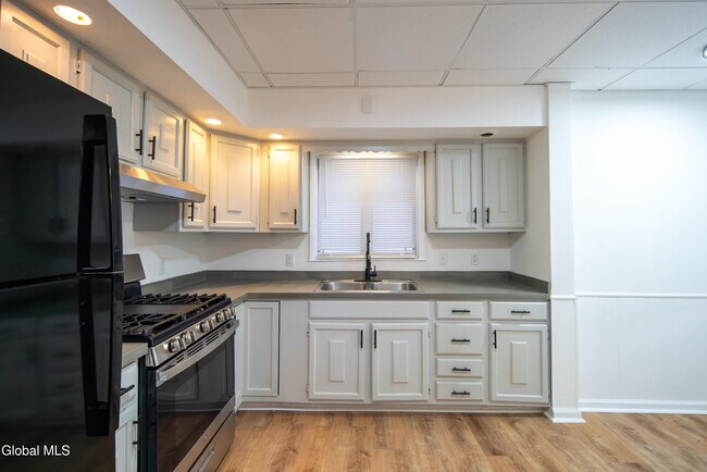 Foto del edificio - 364 Altamont Ave