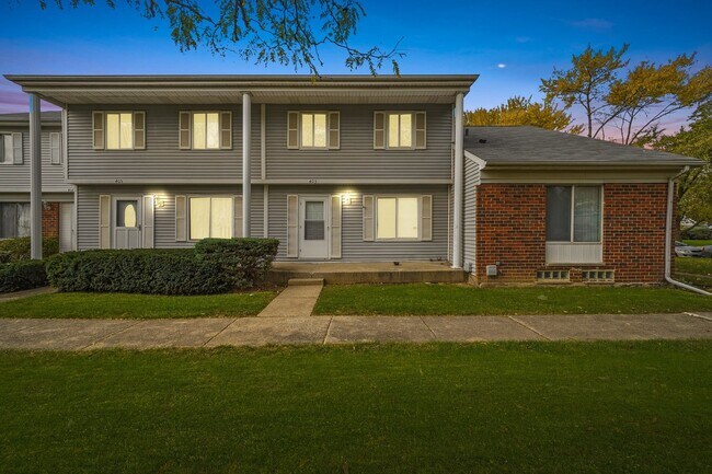 Building Photo - 403 Gainsborough Ct