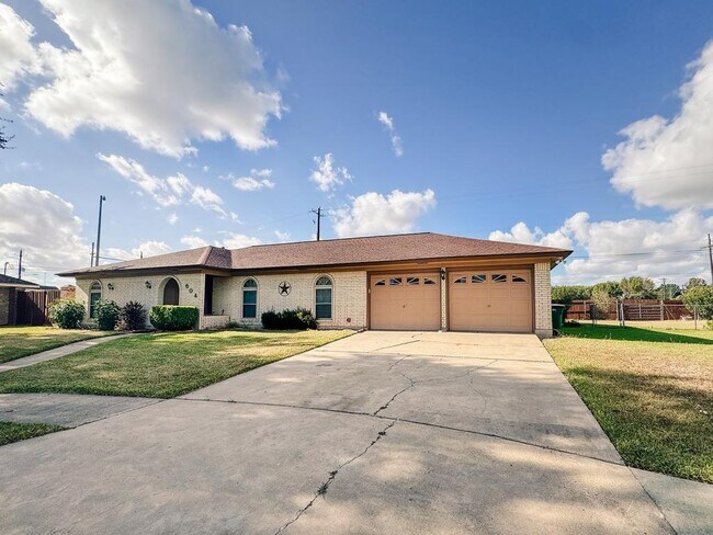 Foto del edificio - 504 Berkshire Ln