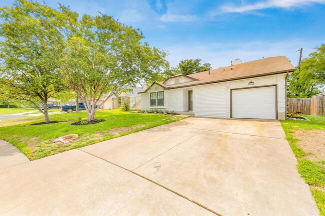 Foto del edificio - 2014 Balsam Way