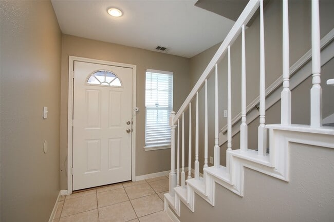 Foto del edificio - 9038 McGallion Rd