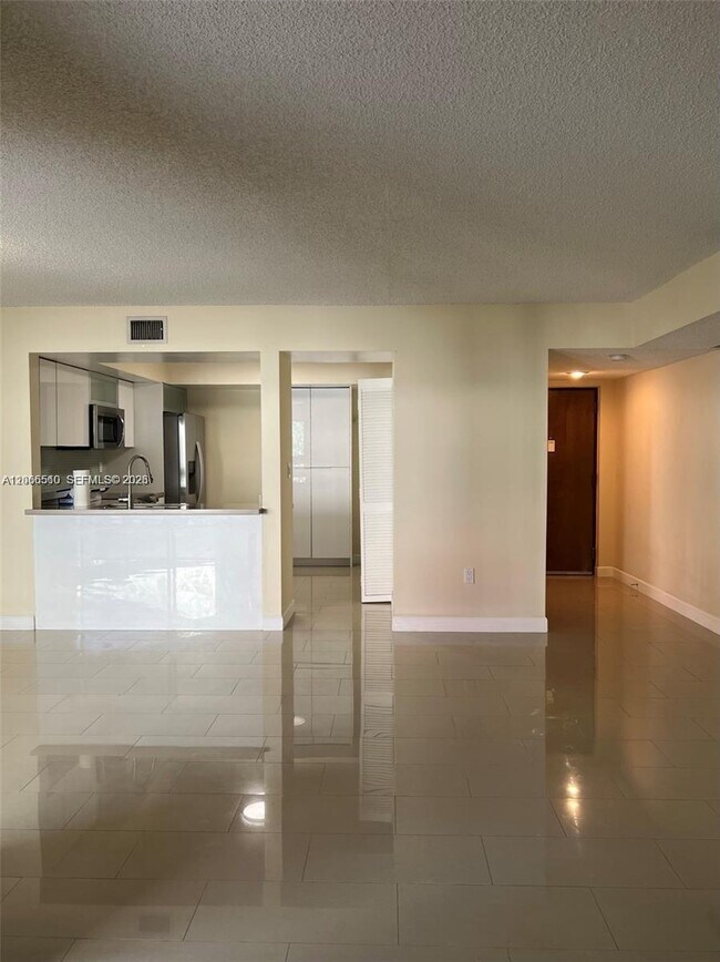 Foto del edificio - 8830 SW 123rd Ct