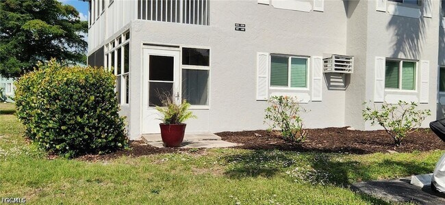 Building Photo - 8148 Country Rd