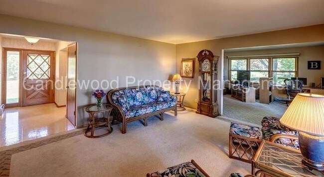 Building Photo - 1003 Wambold Dr
