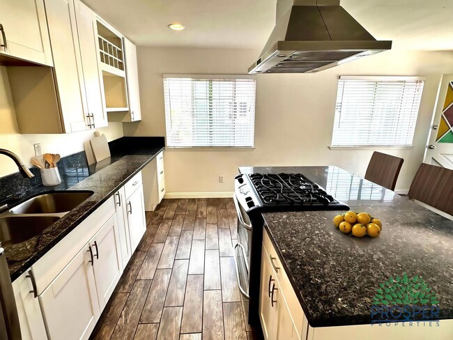 Foto del interior - 4707 N. Figueroa St