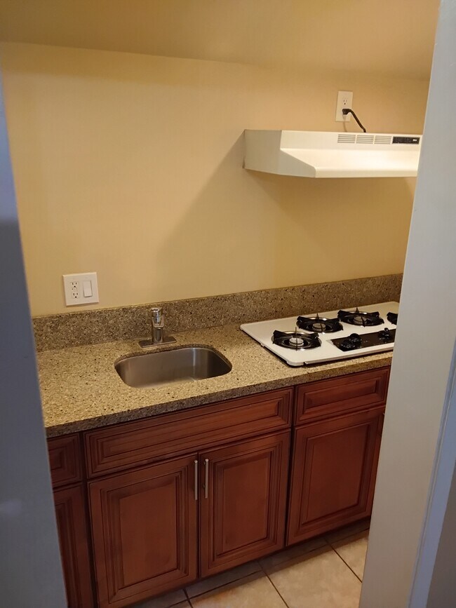 Foto del edificio - 9818 Hallwood Dr