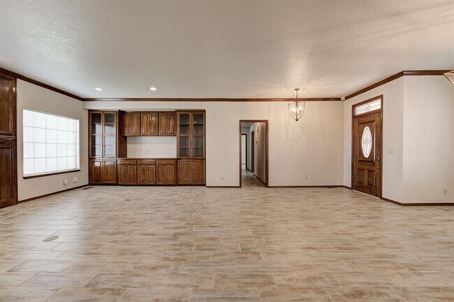 Building Photo - 7201 NW 150th St