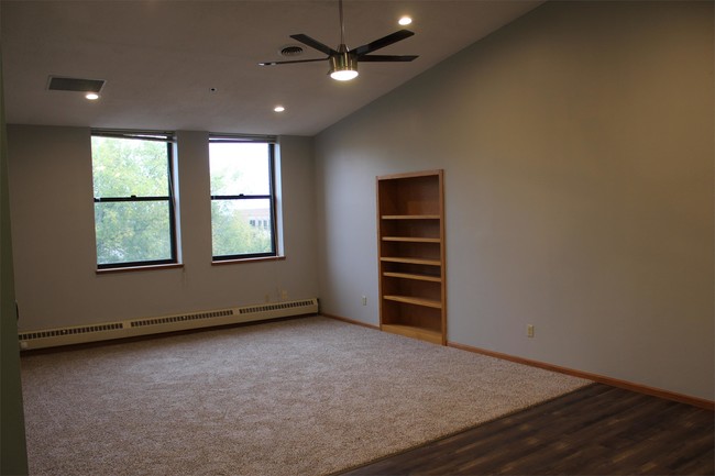 Foto del edificio - 916 E 3rd St