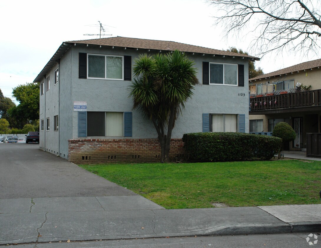 Building Photo - 1123 Ayala Dr