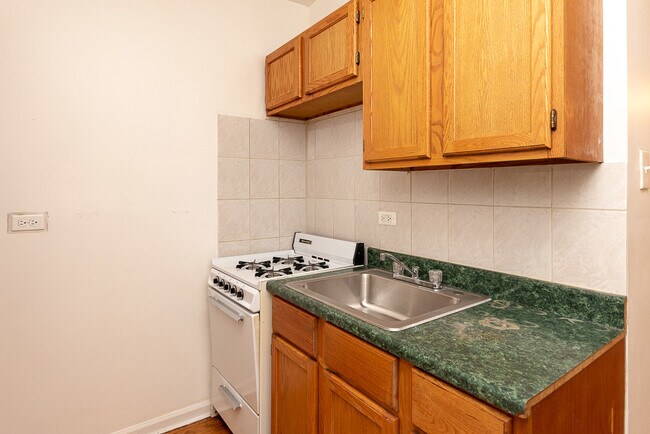 Foto del edificio - 3261 W Wrightwood Ave