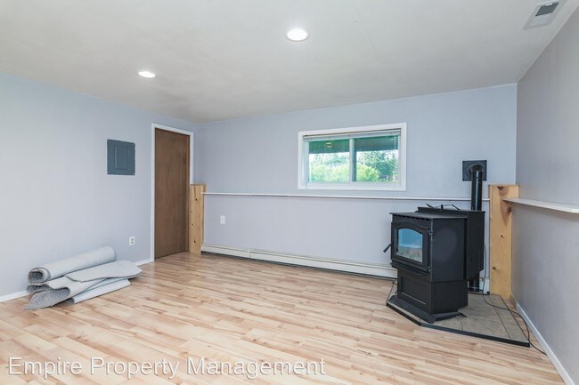 Building Photo - 2548 Carrie Lynn Dr