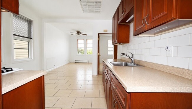 Foto del edificio - 291 Linden Ave