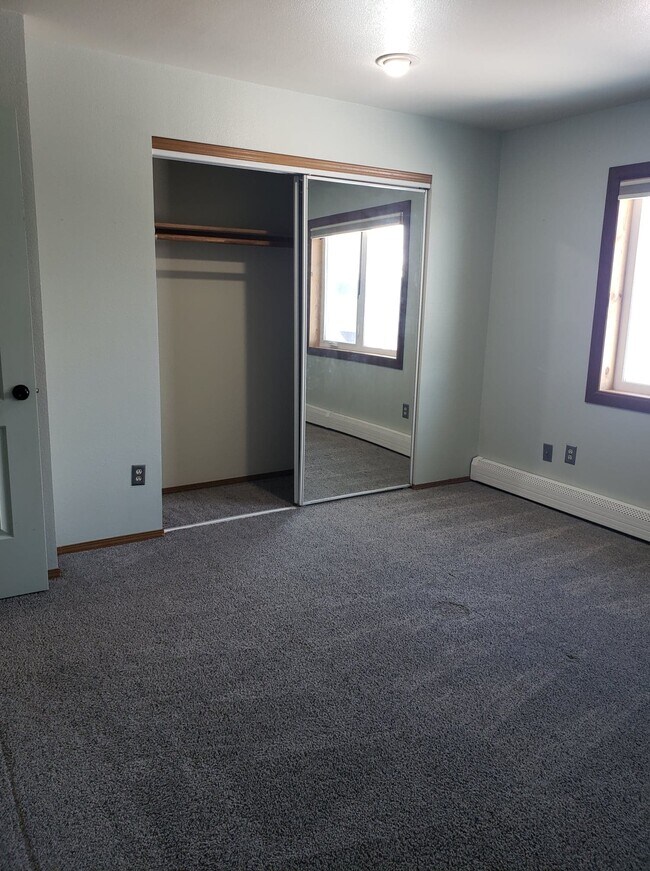 Building Photo - 1314 2nd St