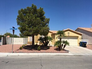 Building Photo - 5219 Willowdale Ct