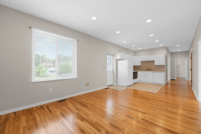 Foto del edificio - 242 E 12th Ave