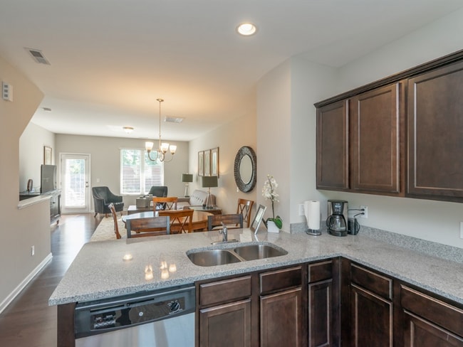 Building Photo - 2620 Wolf Cub Ct