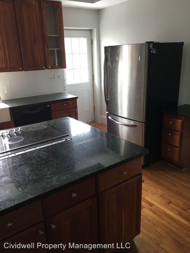 Foto del edificio - 3 br, 2 bath House - 645 Orleans Pl NE