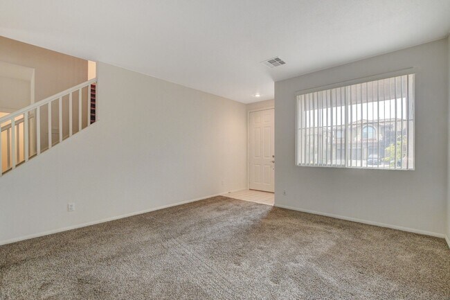 Building Photo - Beautiful 2-Story, 3-Bedroom Home in the H...
