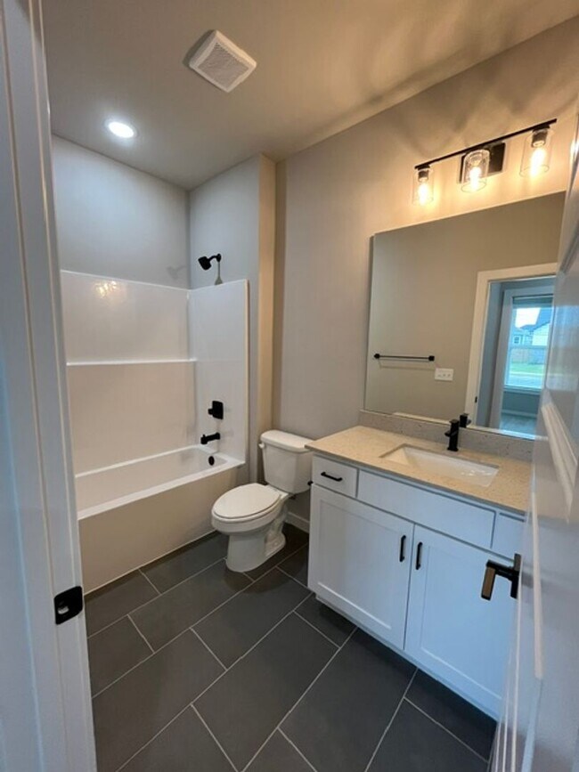 Building Photo - Great 4 bedroom New Construction!