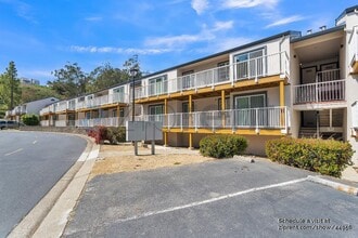 Building Photo - 1026 San Luis Cir