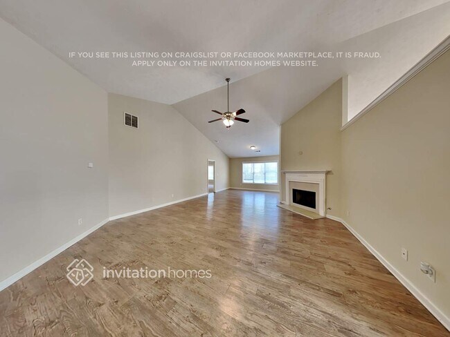 Foto del edificio - 3325 Wellbrook Dr