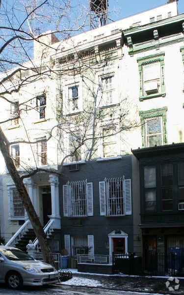 Building Photo - 115 W 78th St