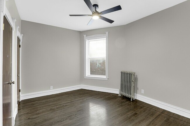 Foto del edificio - 6360 S Greenwood Ave