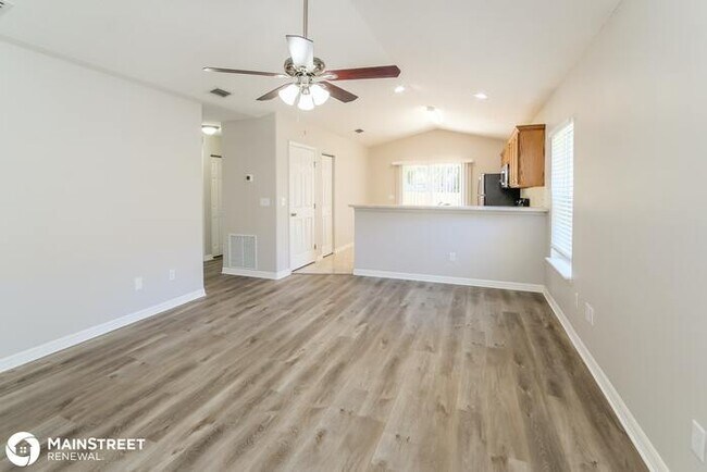 Building Photo - 2872 N 9th St, ST AUGUSTINE, FL 32084
