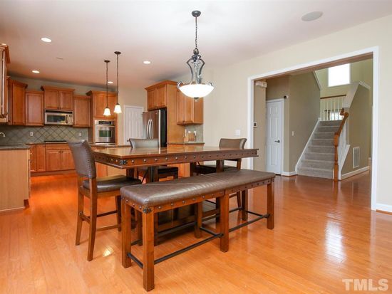 Beautiful kitchen - 204 Few Cir