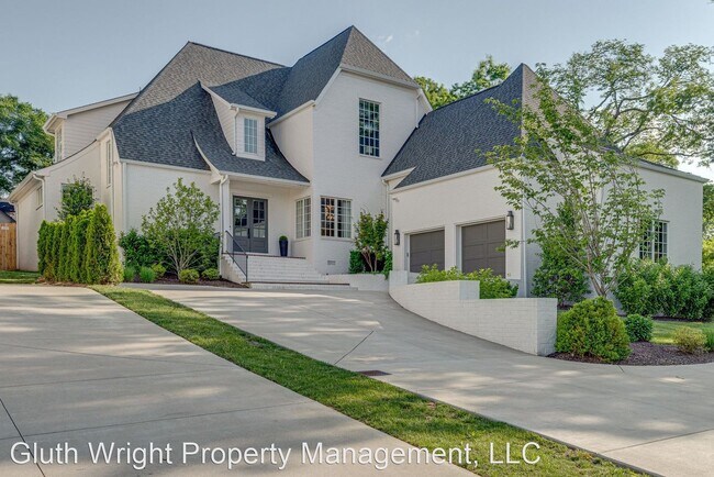 Foto del edificio - 4 br, 5 bath House - 2015B Castleman Drive