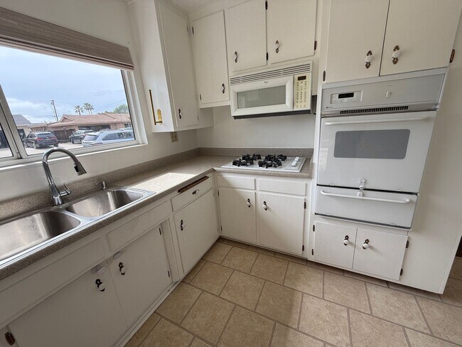 Foto del edificio - Cardiff SHORT TERM RENTAL MAX 6 months  3 ...