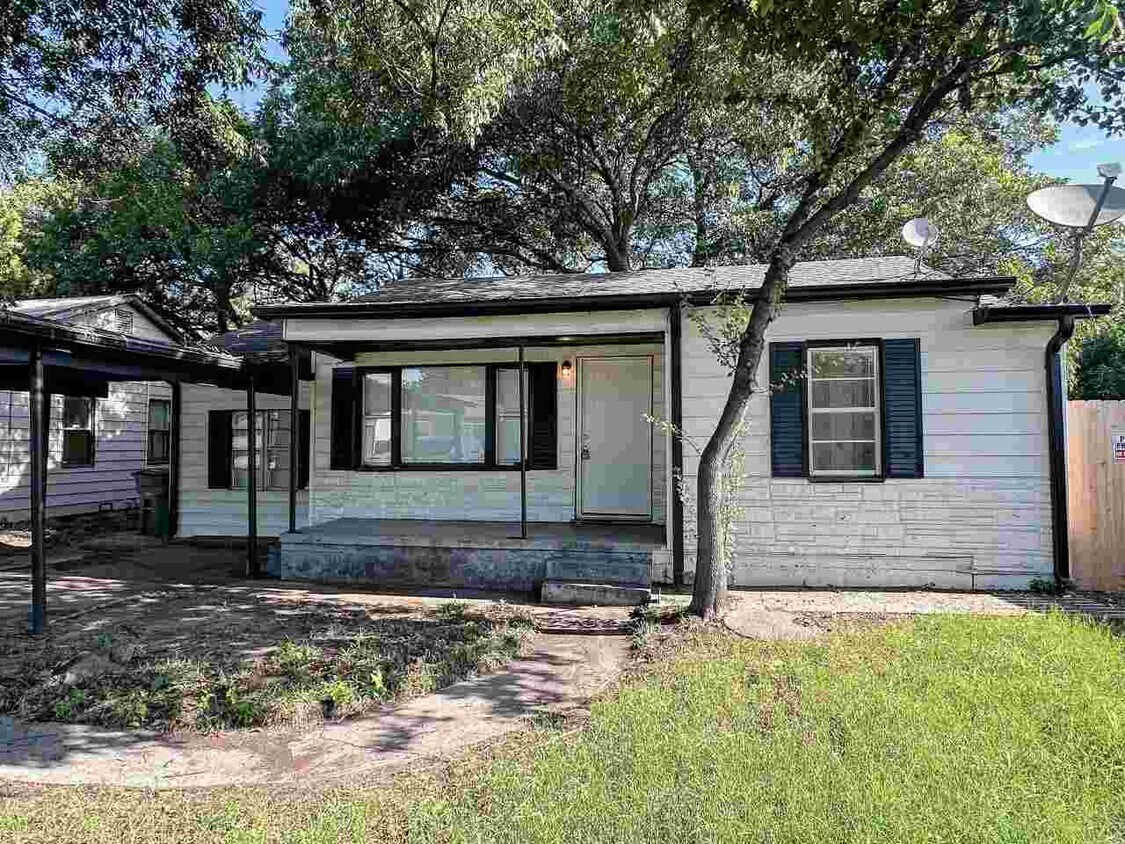 Foto principal - 1605 NW Baldwin Ave