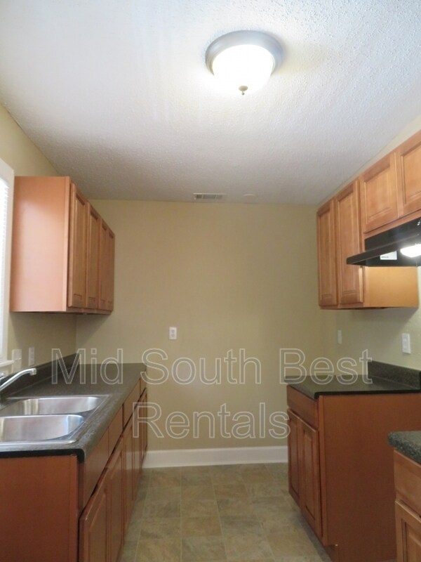 Foto del edificio - 1692 Baine Ave