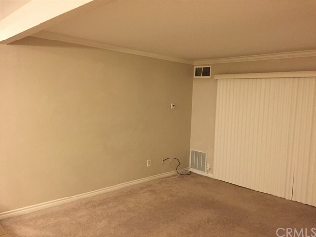 Building Photo - 15432 La Mirada Blvd