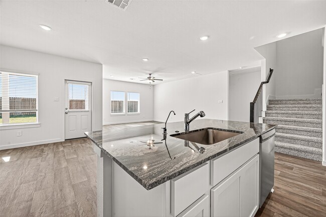 Foto del edificio - 6008 Jasper Hl Dr