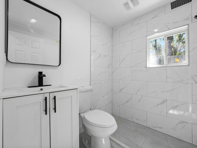 Foto del edificio - 2500 Marlboro St