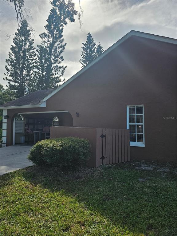 Foto del edificio - 417 Lake of the Woods Dr