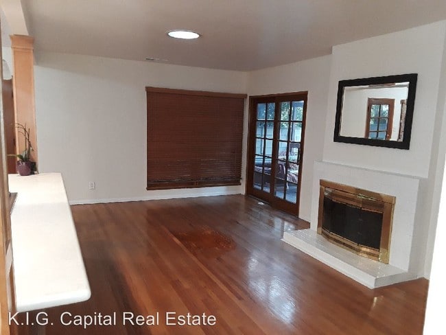 Building Photo - 3 br, 1 bath House - 15123 Killion St.
