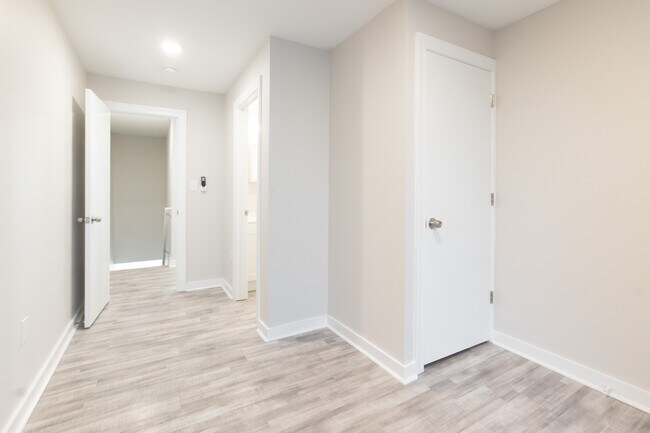 Building Photo - 3067 Potter St