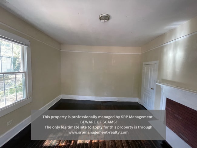 Building Photo - Large 2 Bedroom/1 Bath in Gastonia, NC! MO...