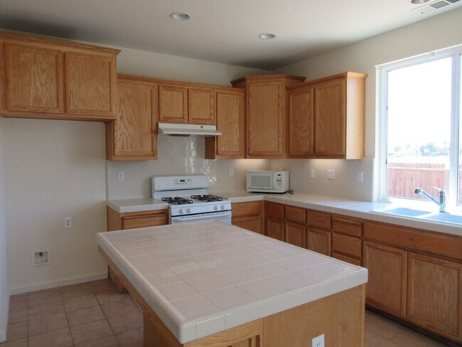 Building Photo - Verona Desirable Community