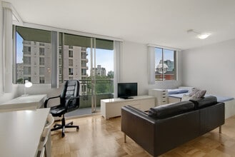 Building Photo - 1465 W 12th Ave