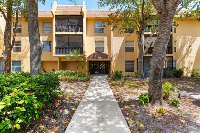 Foto del edificio - 470 NW 20th St