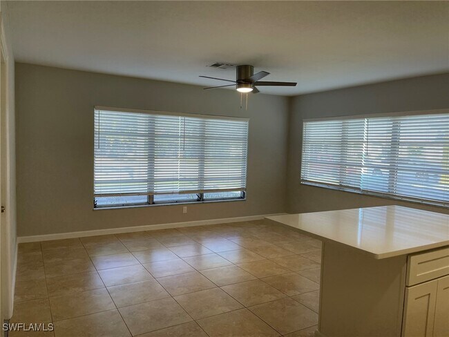 Building Photo - 608 SE 46th Ln