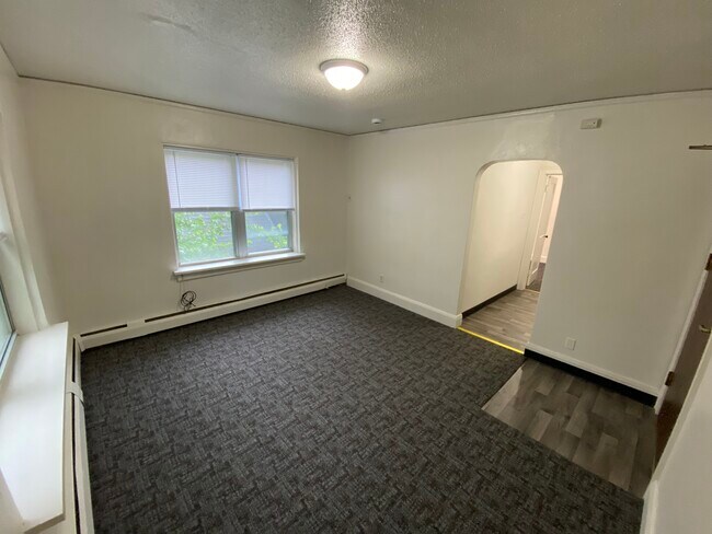 Foto del edificio - 1143 1st St NW