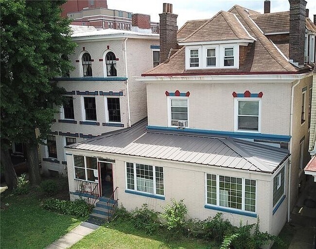 4740 Friendship Ave, Pittsburgh, PA 15224 Townhouse for Rent in